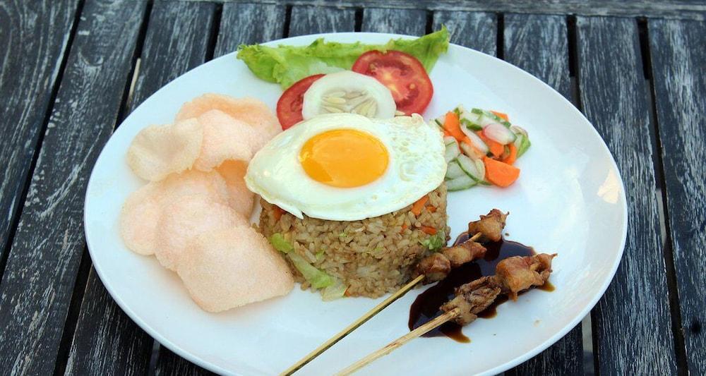 Melati Resort & Hotel Kuta  エクステリア 写真
