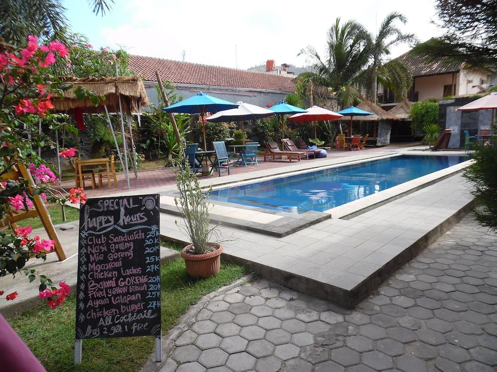 Melati Resort & Hotel Kuta  エクステリア 写真