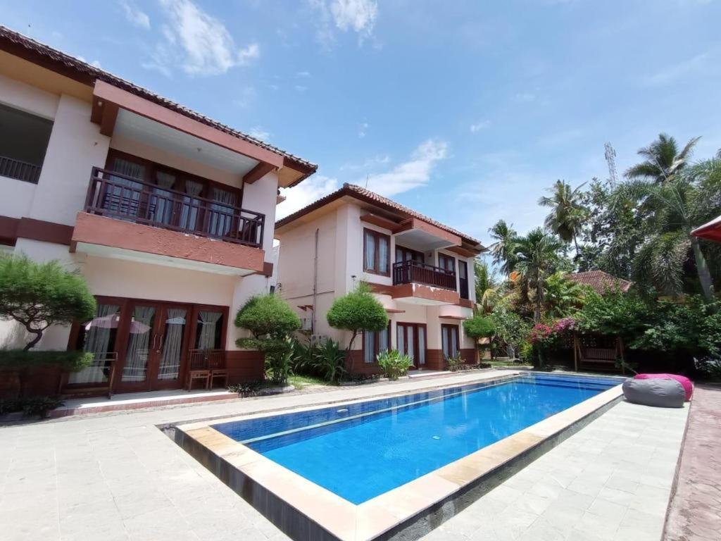 Melati Resort & Hotel Kuta  エクステリア 写真